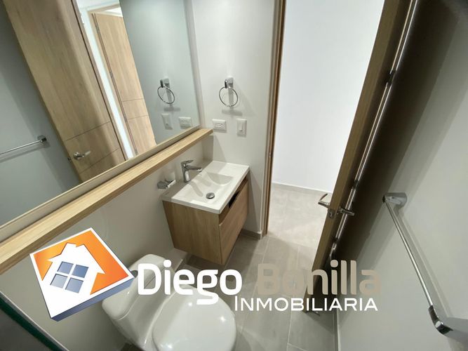 Apartamento de 3 alcobas en venta en Picaleña Y Mirolindo, Ibagué, 80 m² · foto 2 de 11