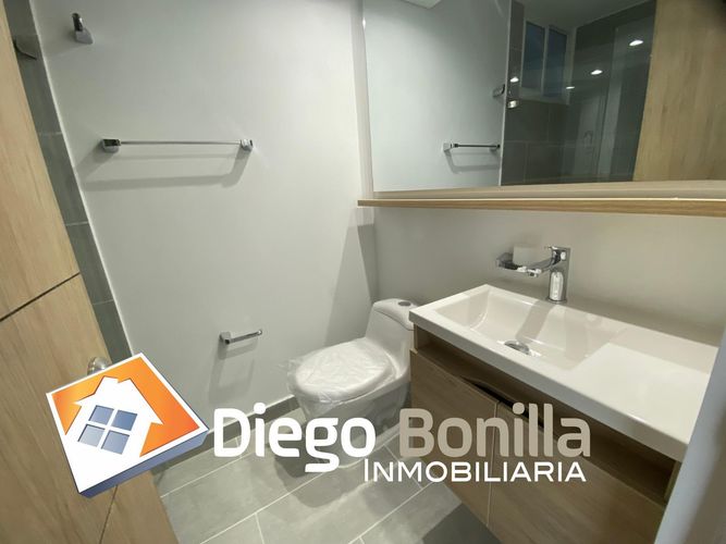 Apartamento de 3 alcobas en venta en Picaleña Y Mirolindo, Ibagué, 80 m² · foto 4 de 11