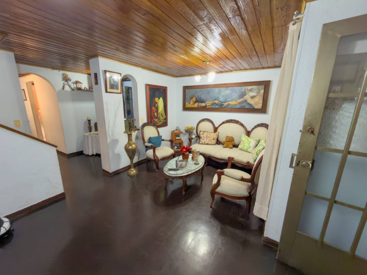 Casa en venta en Torremolinos, Bogotá · foto 9 de 24