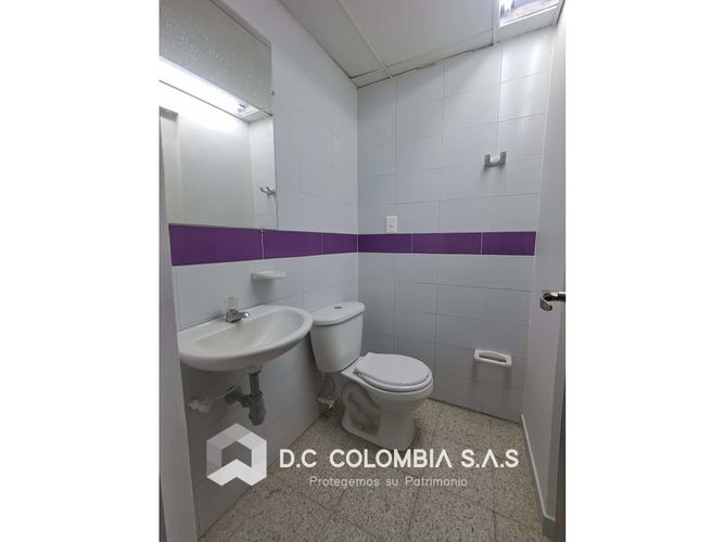Oficina en venta en Bolivar, Bucaramanga, 109 m² · foto 2 de 8