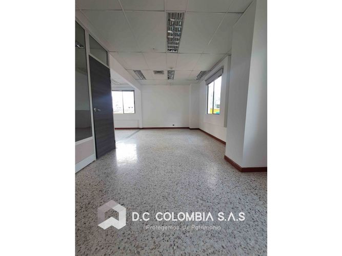 Oficina en venta en Bolivar, Bucaramanga, 109 m² · foto 3 de 8