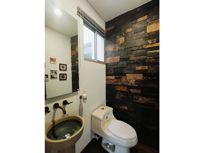 Apartamento de 3 alcobas en venta en Los Rosales, Bogotá, 206 m² · foto 17 de 24