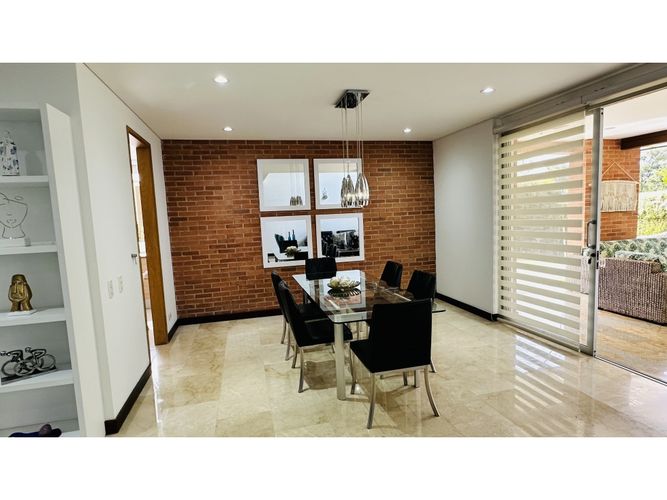 Casa de 3 alcobas en venta en Escobero, Envigado, 370 m² · foto 9 de 24