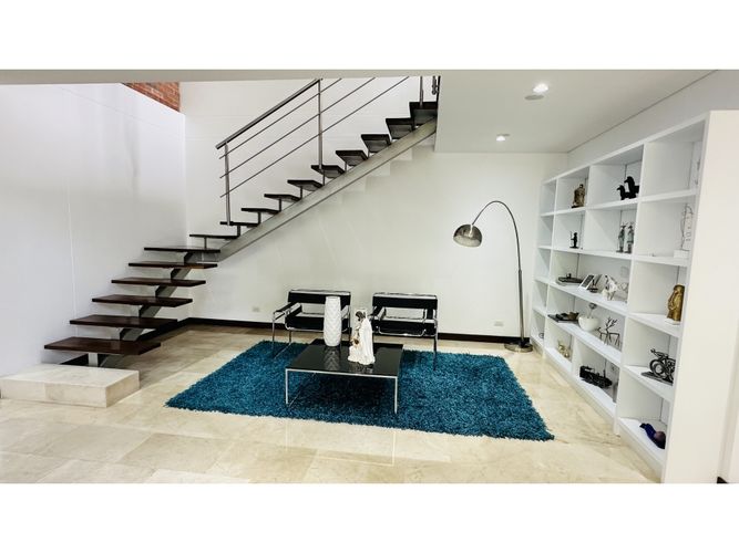 Casa de 3 alcobas en venta en Escobero, Envigado, 370 m² · foto 10 de 24