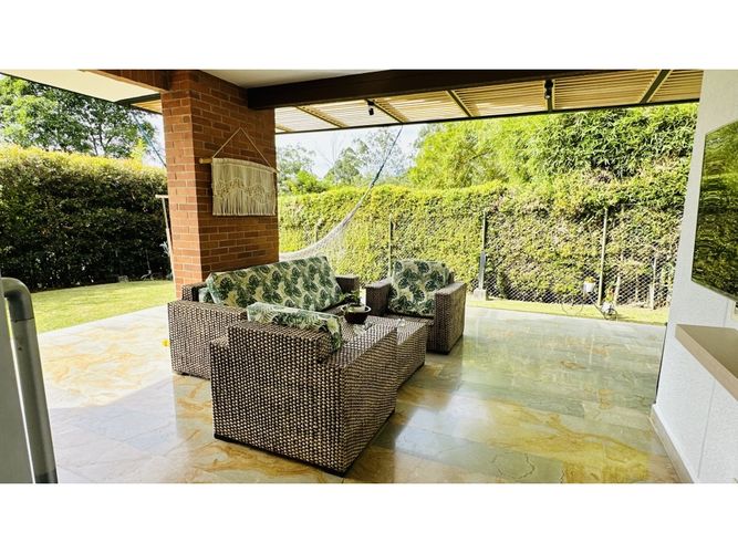 Casa de 3 alcobas en venta en Escobero, Envigado, 370 m² · foto 11 de 24