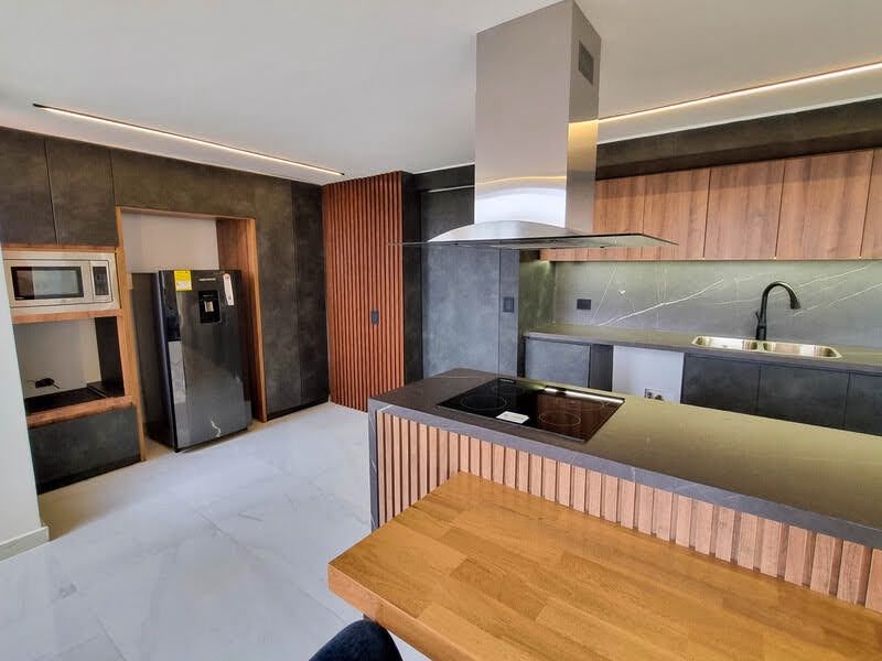 Apartamento en arriendo en El Poblado, Medellín · foto 8 de 23