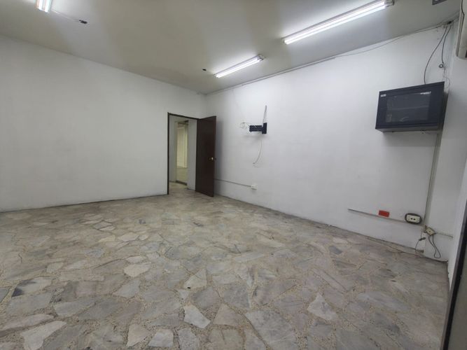 Bodega en arriendo en San Vicente, Cali, 182 m² · foto 5 de 10