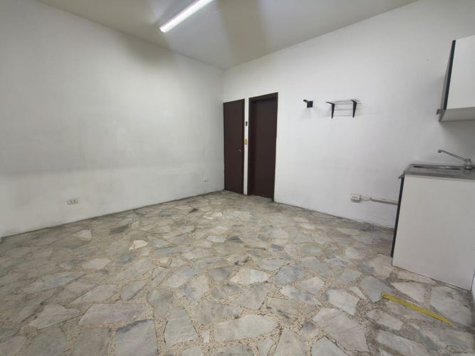 Bodega en arriendo en San Vicente, Cali, 182 m² · foto 7 de 10