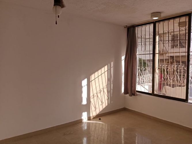 Casa de 7 alcobas en arriendo en Manga, Cartagena, 300 m² · foto 5 de 12
