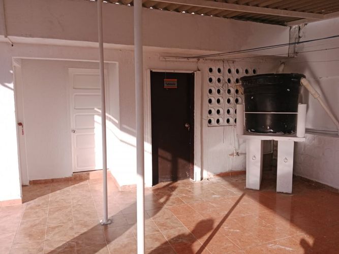 Casa de 7 alcobas en arriendo en Manga, Cartagena, 300 m² · foto 7 de 12