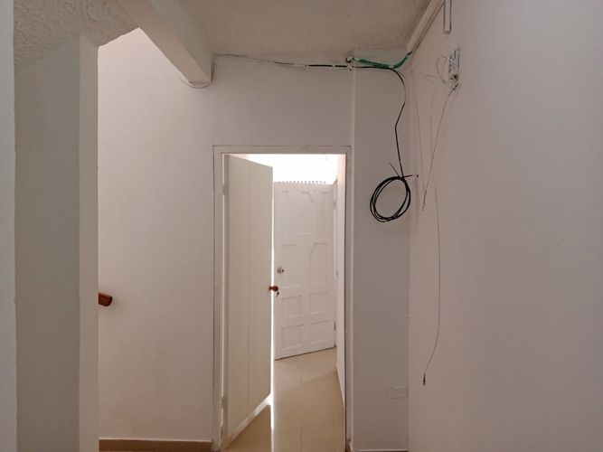 Casa de 7 alcobas en arriendo en Manga, Cartagena, 300 m² · foto 11 de 12