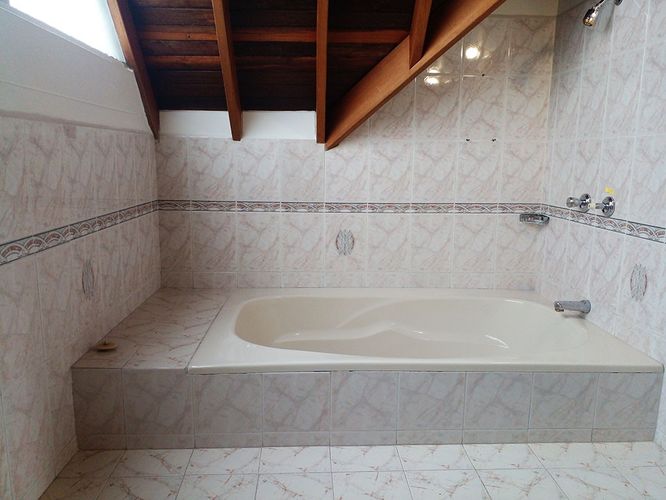 Casa de 5 alcobas en venta en El Poblado, Medellín, 375 m² · foto 16 de 20