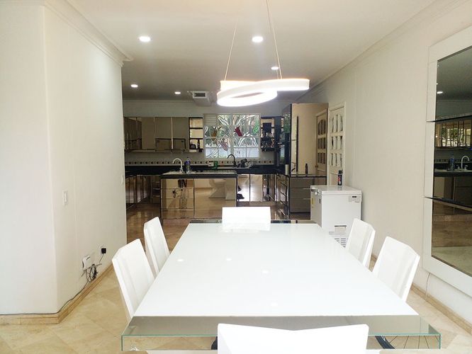 Casa de 5 alcobas en venta en El Poblado, Medellín, 375 m² · foto 4 de 20