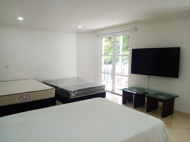 Casa de 5 alcobas en venta en El Poblado, Medellín, 375 m² · foto 9 de 20