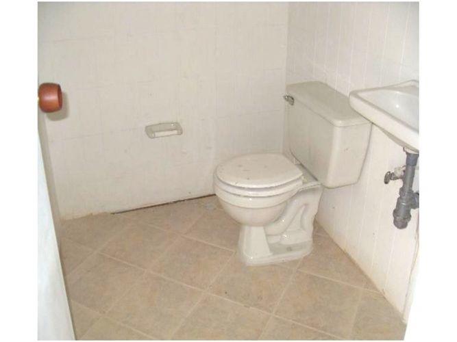 Bodega en arriendo en San Fernando, Medellín, 280 m² · foto 5 de 5