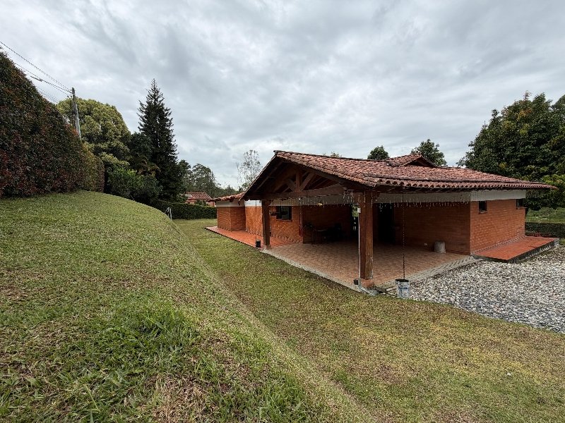 3BR House in Aeropuerto (5000 m²)