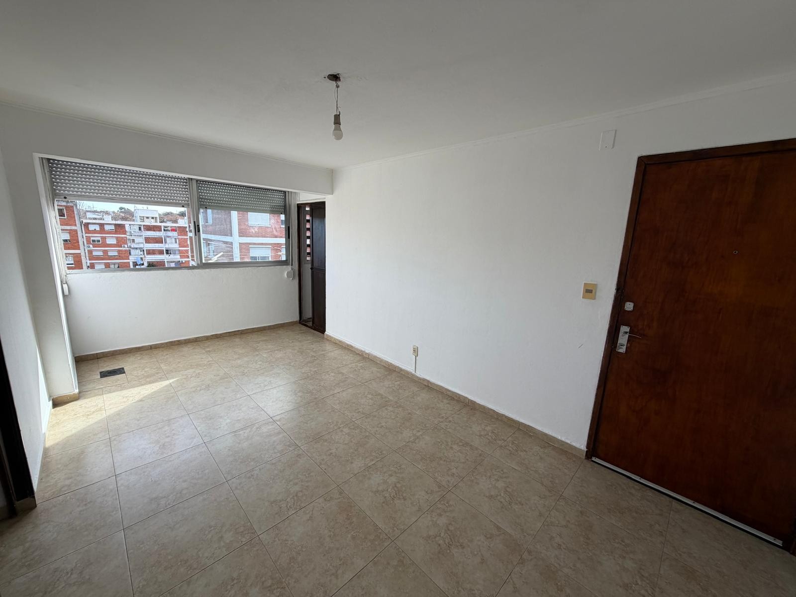 Ideal inversión Santiago Rivas complejo Amplio 2 dorm. Bajos gastos
