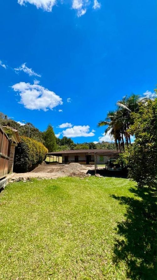 Casa de 5 alcobas en venta en La Mosquita, Guarne, 245 m² · foto 8 de 24
