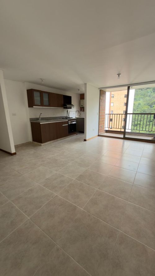 Apartamento de 3 alcobas en venta en Rodeo Alto, Medellín, 64 m² · foto 5 de 16