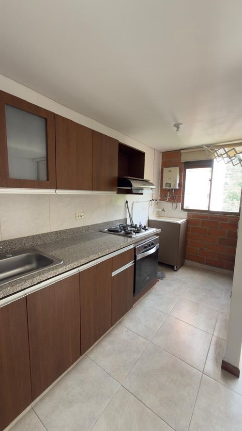 Apartamento de 3 alcobas en venta en Rodeo Alto, Medellín, 64 m² · foto 8 de 16