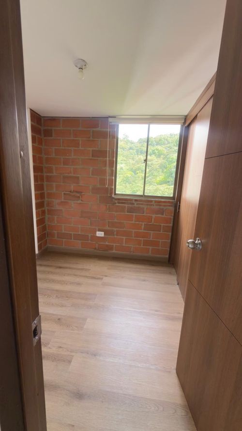 Apartamento de 3 alcobas en venta en Rodeo Alto, Medellín, 64 m² · foto 14 de 16