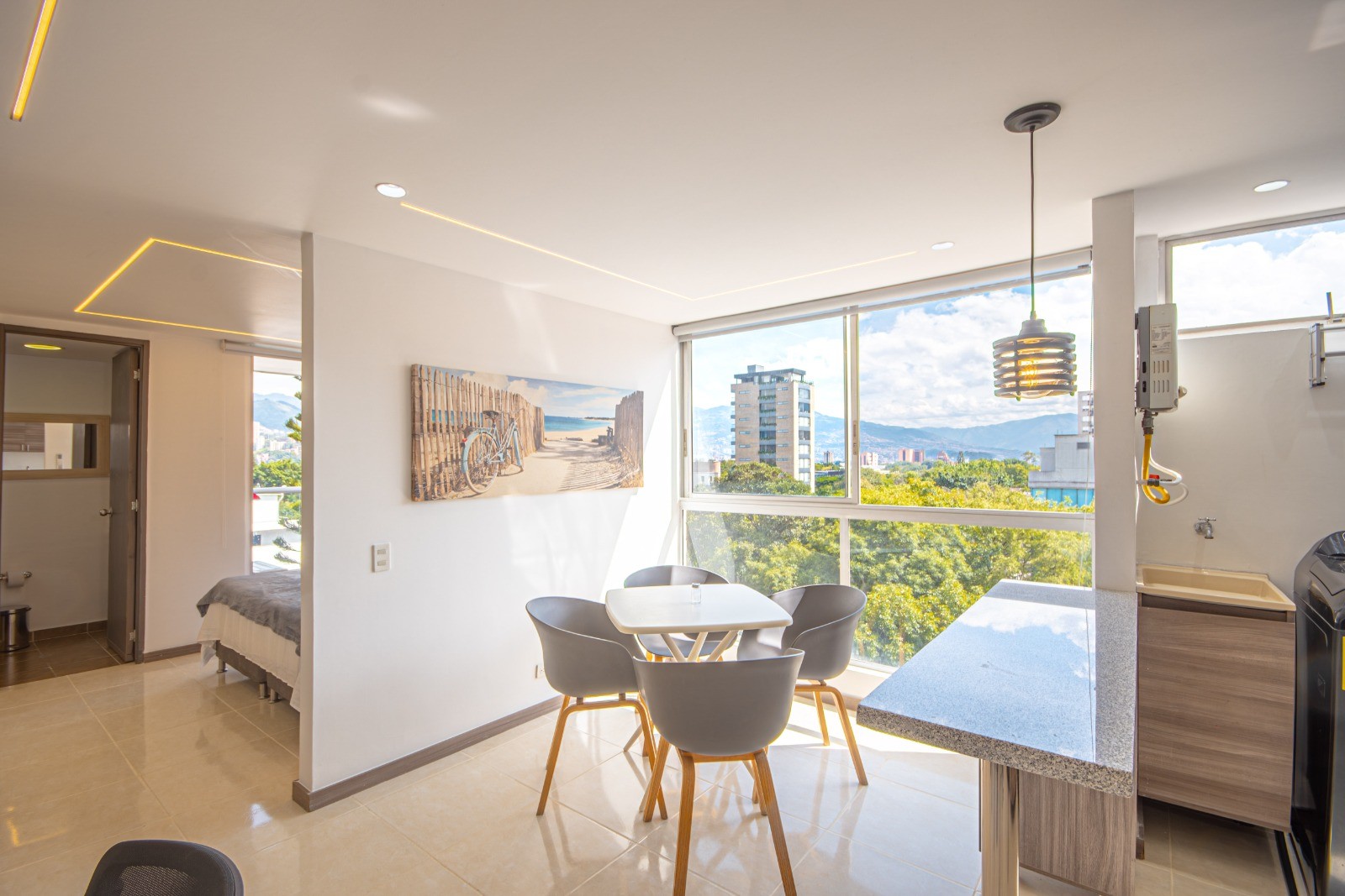Apartamento en arriendo en El Poblado, Medellín · foto 4 de 11