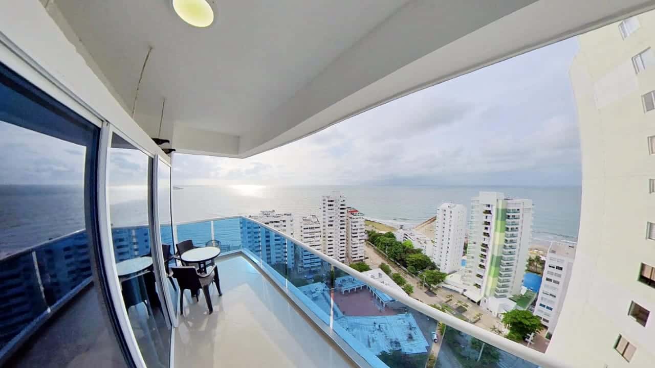Apartamento en venta en El Laguito, Cartagena · foto 2 de 13