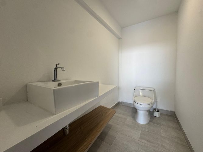 Casa de 5 alcobas en venta en Pantanillo, Envigado, 272 m² · foto 4 de 24