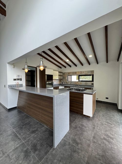 Casa de 5 alcobas en venta en Pantanillo, Envigado, 272 m² · foto 23 de 24
