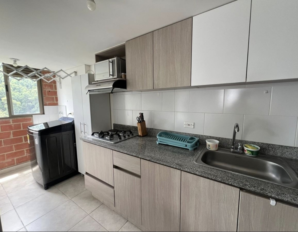 Apartamento en venta en Rodeo Alto, Medellín · foto 3 de 6