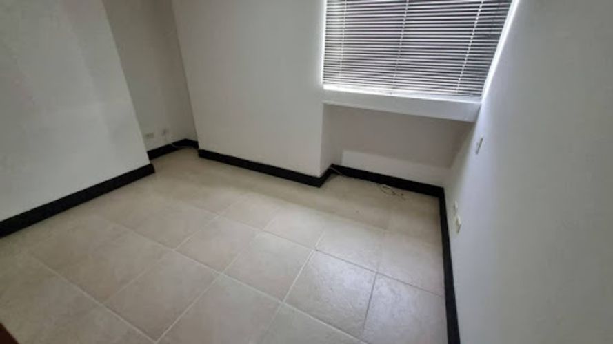 Apartamento de 3 alcobas en arriendo en Castropol, Medellín, 100 m² · foto 12 de 16