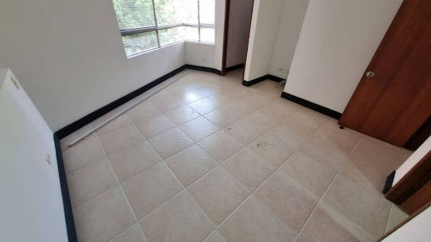 Apartamento de 3 alcobas en arriendo en Castropol, Medellín, 100 m² · foto 14 de 16