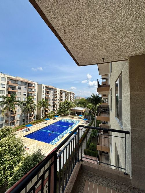Apartamento de 2 alcobas en venta en Las Palmas, Ricaurte, 56 m² · foto 4 de 21