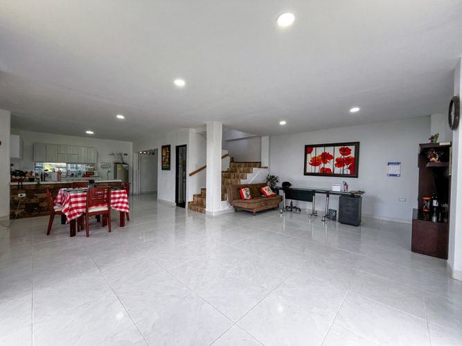 Casa de 5 alcobas en venta en La Buitrera, Cali, 360 m² · foto 11 de 24