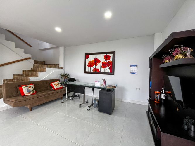 Casa de 5 alcobas en venta en La Buitrera, Cali, 360 m² · foto 12 de 24