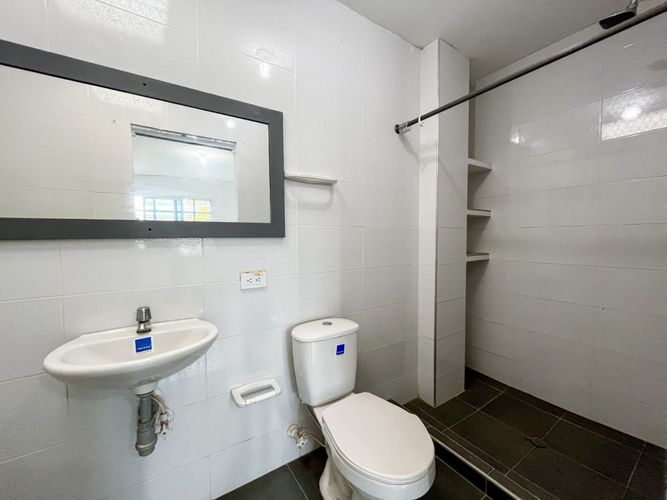 Casa de 5 alcobas en venta en La Buitrera, Cali, 360 m² · foto 18 de 24