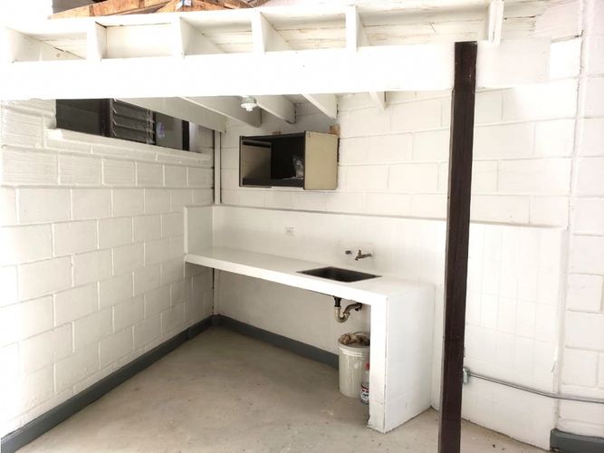Bodega en arriendo en San Fernando, Medellín, 280 m² · foto 5 de 10