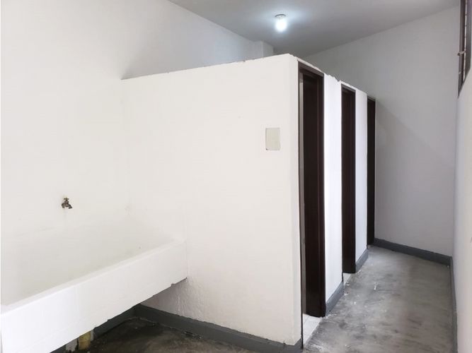 Bodega en arriendo en San Fernando, Medellín, 280 m² · foto 6 de 10