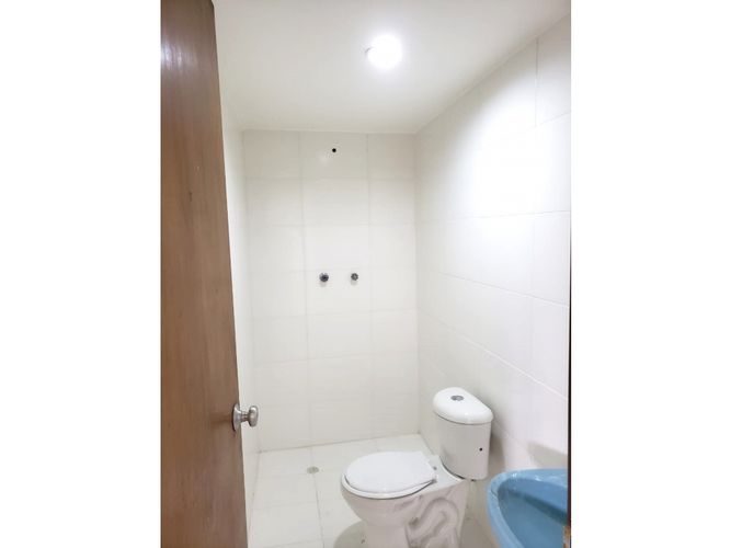 Bodega en arriendo en San Fernando, Medellín, 280 m² · foto 8 de 10