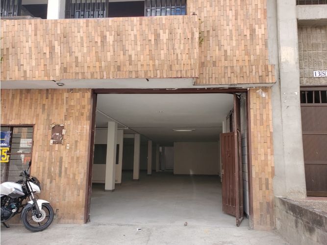 Bodega en arriendo en San Fernando, Medellín, 280 m² · foto 10 de 10
