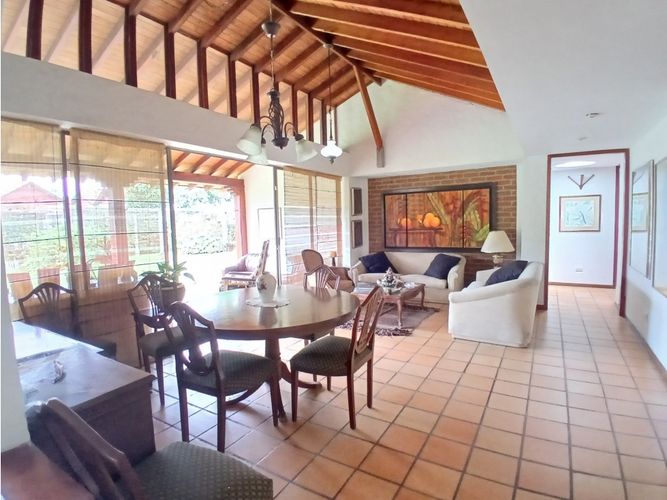Casa de 4 alcobas en venta en El Caimo, Armenia, 250 m² · foto 6 de 24