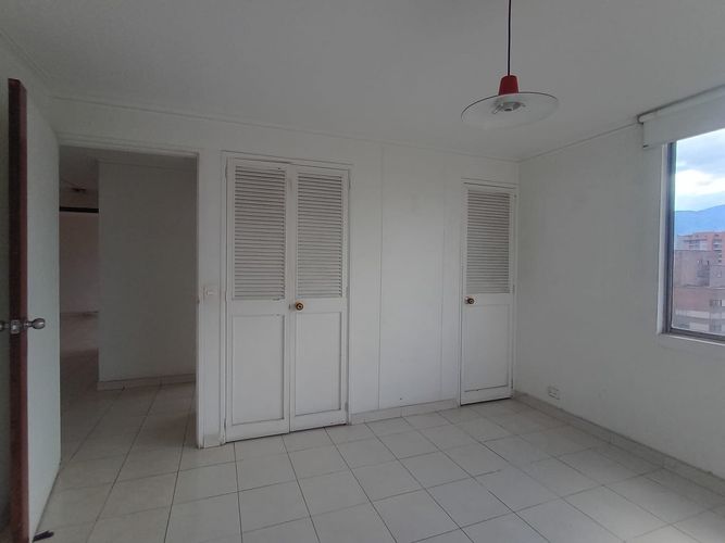 Apartamento de 3 alcobas en venta en Laureles, Medellín, 120 m² · foto 14 de 19