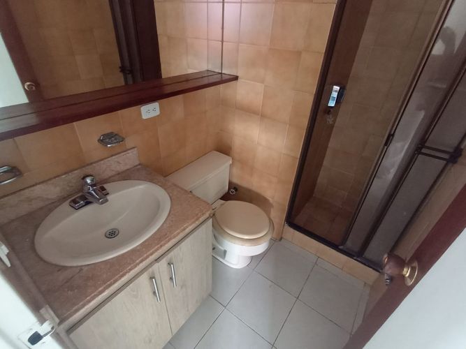 Apartamento de 3 alcobas en venta en Laureles, Medellín, 120 m² · foto 17 de 19
