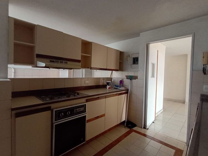 Apartamento de 3 alcobas en venta en Laureles, Medellín, 120 m² · foto 5 de 19