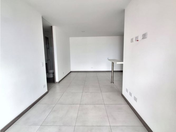 Apartamento de 3 alcobas en arriendo en Vereda Maria Auxiliadora, Sabaneta, 75 m² · foto 3 de 16