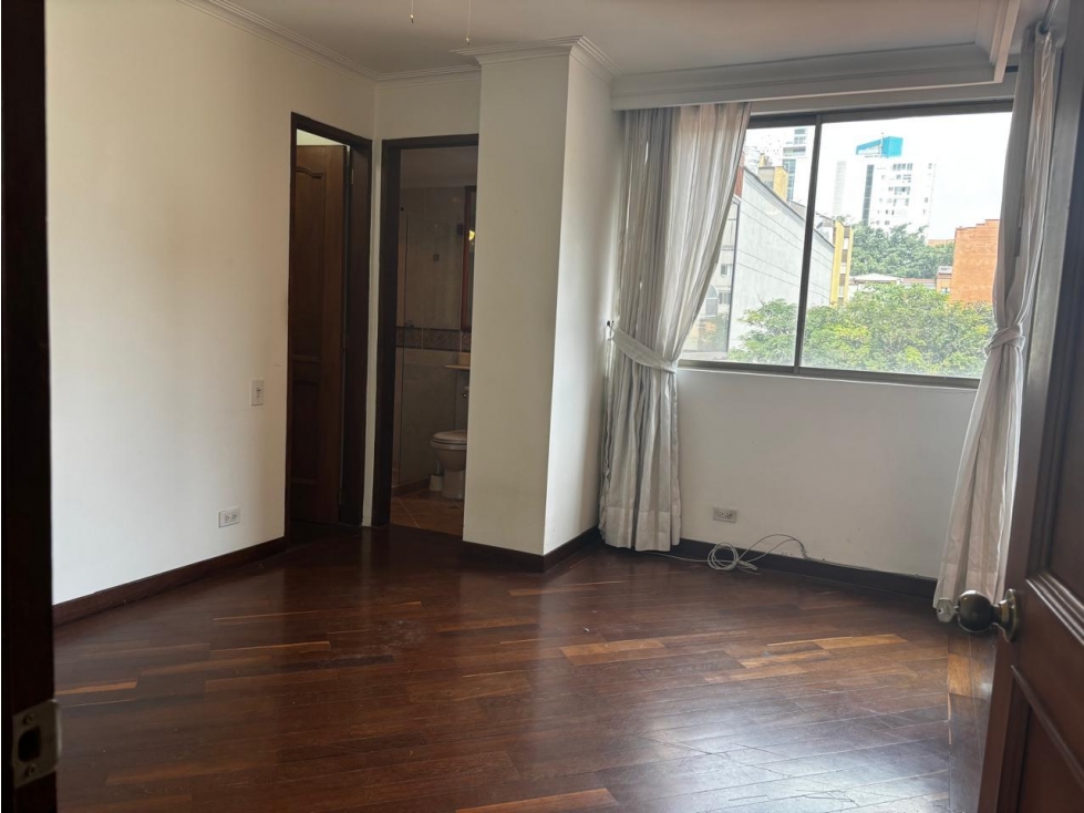 Apartamento en arriendo en Laureles, Medellín · foto 4 de 20