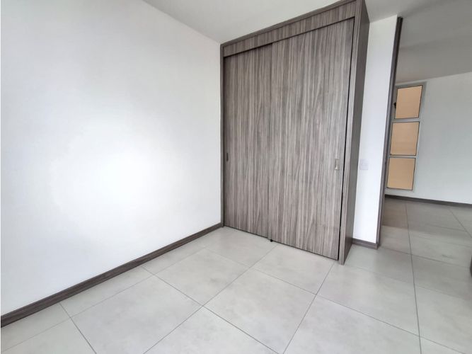Apartamento de 3 alcobas en arriendo en Vereda Maria Auxiliadora, Sabaneta, 75 m² · foto 5 de 16