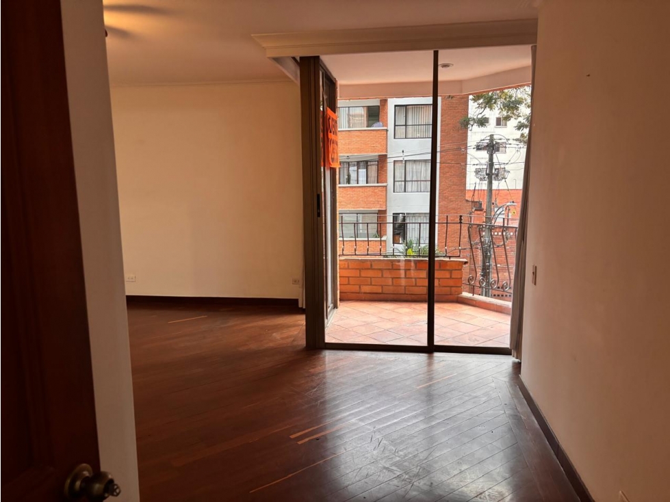 Apartamento en arriendo en Laureles, Medellín · foto 7 de 20