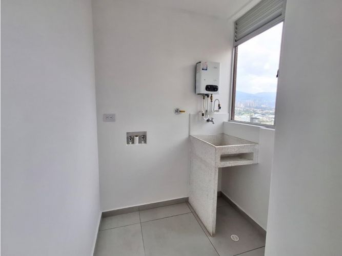 Apartamento de 3 alcobas en arriendo en Vereda Maria Auxiliadora, Sabaneta, 75 m² · foto 13 de 16