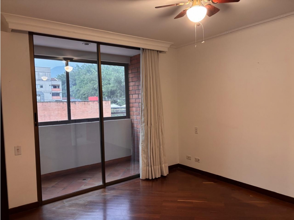 Apartamento en arriendo en Laureles, Medellín · foto 13 de 20